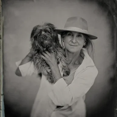 joanie_schwarz_portrait_480x480